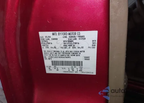 2005 Ford Escape Xlt from USA, damaged, VIN 1FMCU03185KA76093